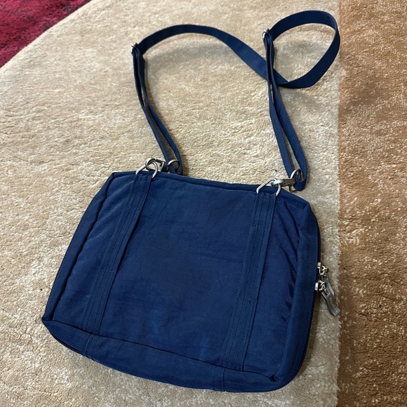 Baggalini Navy Crossbody Bag - Picture 2 of 5